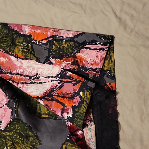 Trina Turk Pencil Skirt - Picture 5 of 7